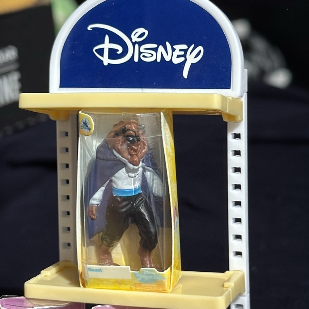 Disney | Mini brands | Snow White | Flynn Rider, Rapunzel | Cinderella | Beast - Picture 2 of 3